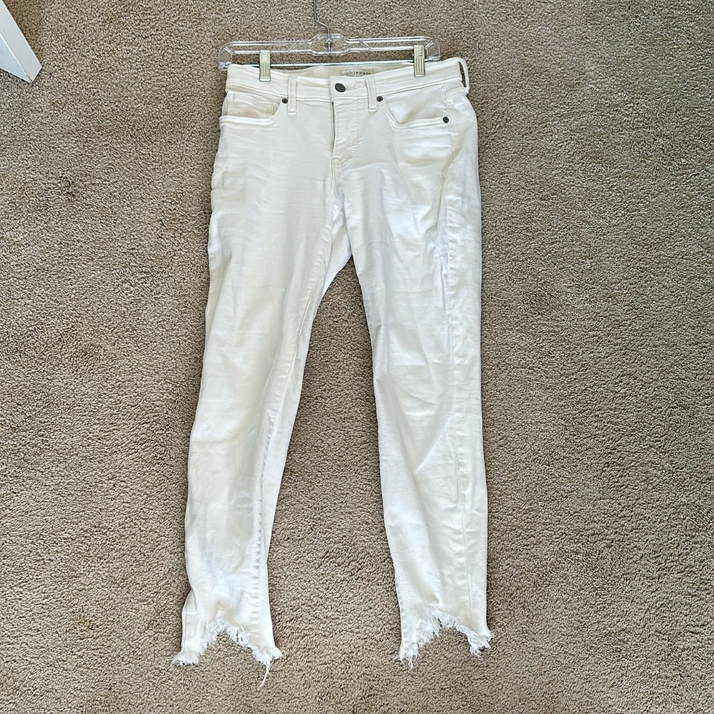 White lucky brand jeans